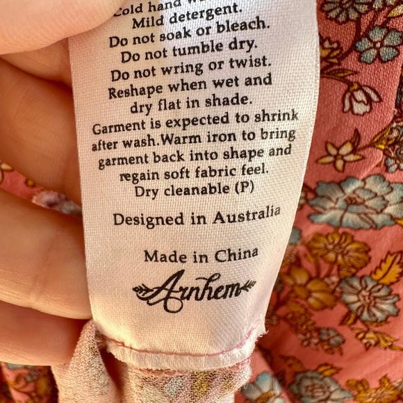 Arnhem Honey Blouse in Rose - Picture 4 of 11